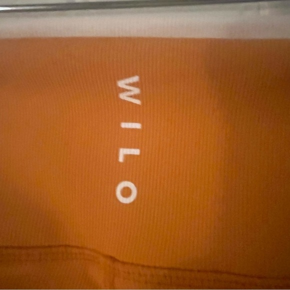 Willow the Label Goldenrod Athletic Shorts, 5” inseam, size Large - Picture 3 of 7